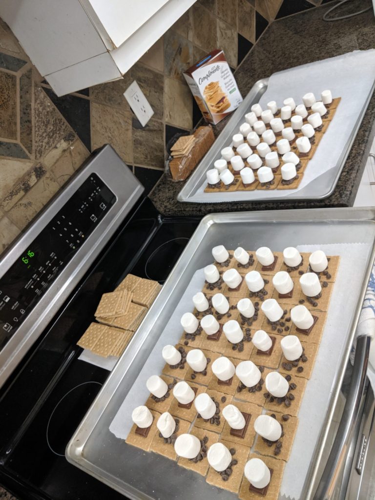Baked Smores » RecipeCollage.com » September 15, 2025