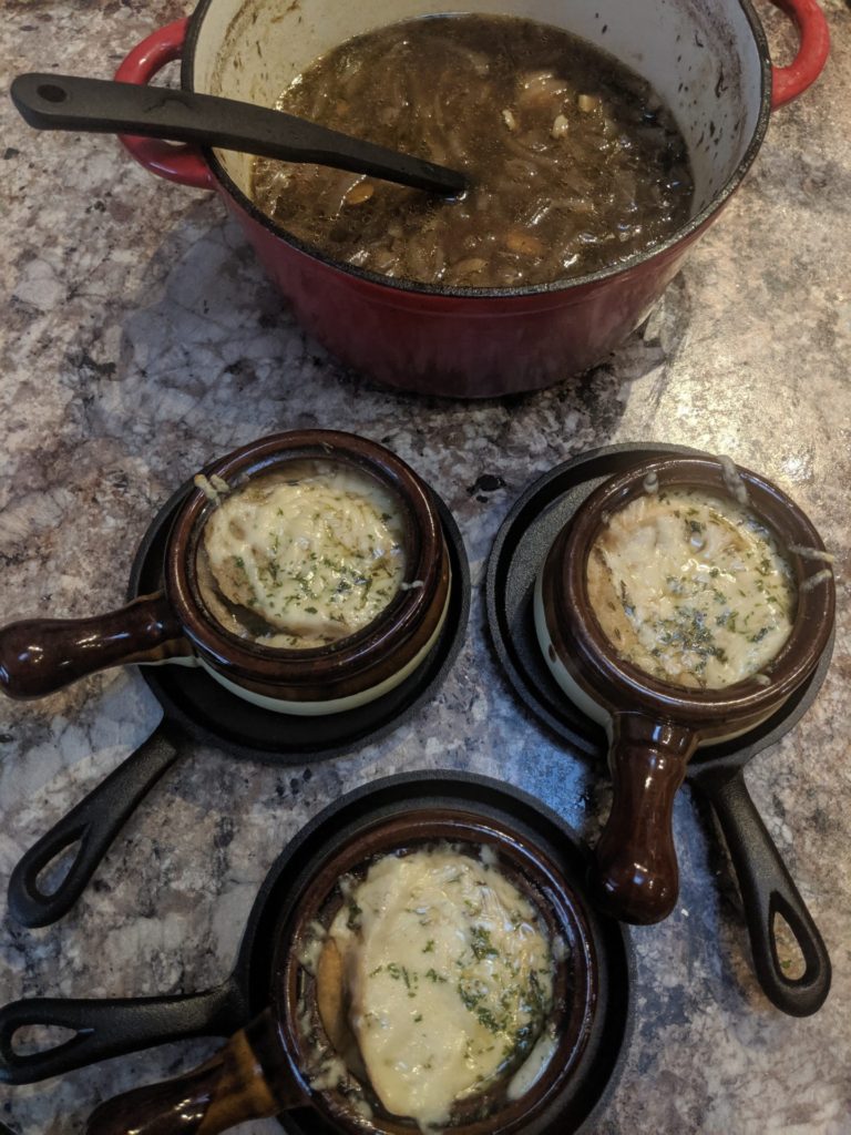 Stovetop & BBQ french Onion soup » RecipeCollage.com » September 14, 2025
