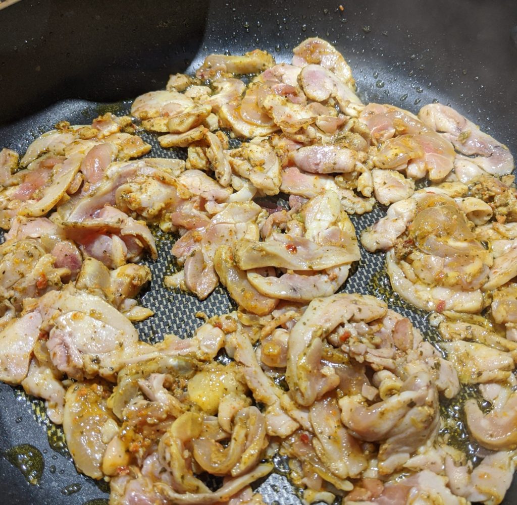 Pad thai Chicken & Noodles » RecipeCollage.com » September 13, 2025