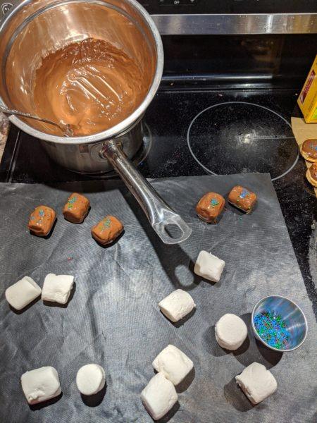Chocolate covered marshmallows » RecipeCollage.com » September 15, 2025