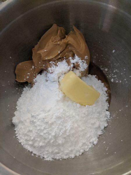Almond Chocolate Peanut Butter Balls » RecipeCollage.com » September 15, 2025