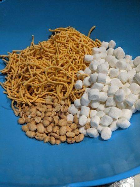 Chowmein Clusters » RecipeCollage.com » September 15, 2025