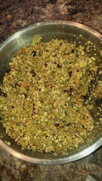 Granola with Dried Fruits » RecipeCollage.com » September 16, 2025