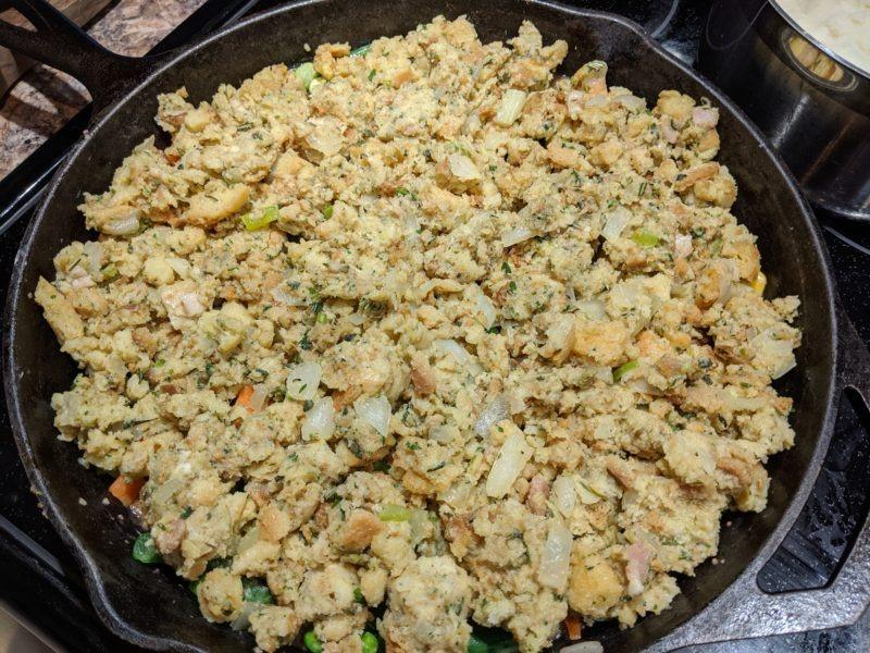 Chicken Dinner Pie » RecipeCollage.com » September 18, 2025