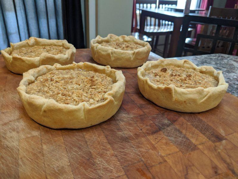 Pear & Apricot Pie Crumbles » RecipeCollage.com » September 15, 2025
