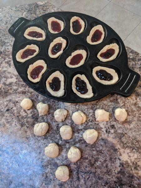 Strawberry Pillows » RecipeCollage.com » September 15, 2025