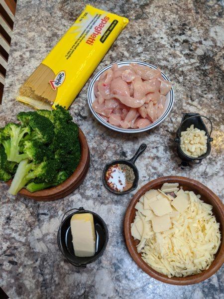 Chicken Alfredo Spaghetti » RecipeCollage.com » September 15, 2025
