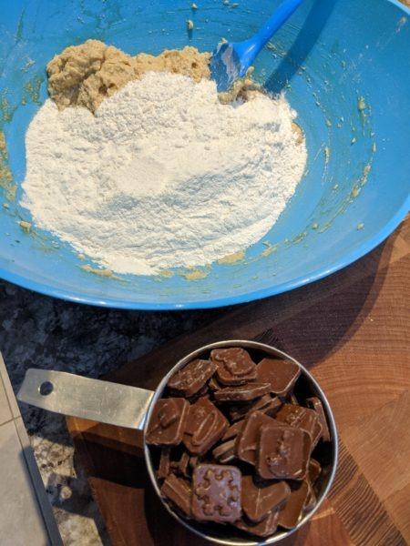 Chocolate Chunk Cookies » RecipeCollage.com » September 15, 2025