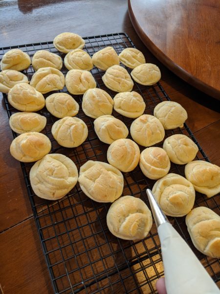 Blackberry Filled Cream Puffs » RecipeCollage.com » September 15, 2025