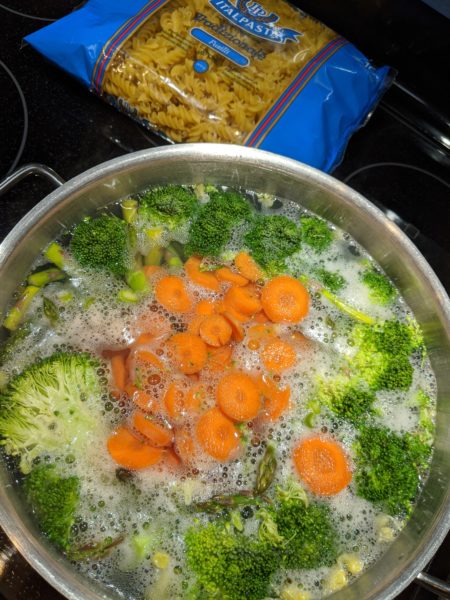 Pasta, Veggies & Cheese » RecipeCollage.com » September 15, 2025