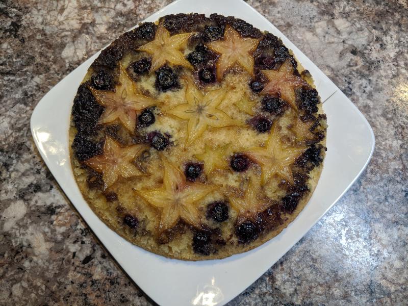 Starfruit & Blueberry upside down cake » RecipeCollage.com » September 15, 2025