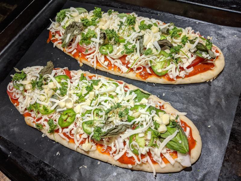 Veggie Flatbread Pizzas » RecipeCollage.com » September 15, 2025