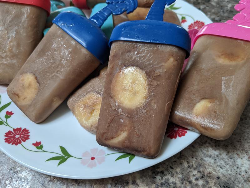 Chocolate Banana Popsicles » RecipeCollage.com » September 15, 2025