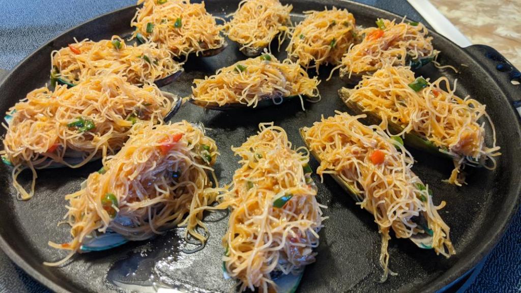 Baked Stuffed Mussels » RecipeCollage.com » September 15, 2025