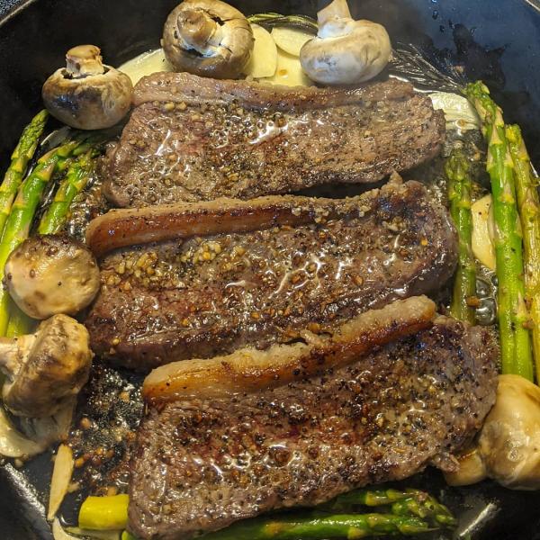 Steak & Eggs » RecipeCollage.com » September 16, 2025