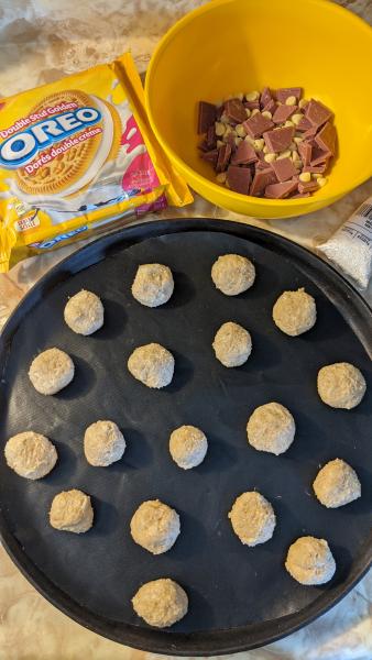 Oreo Balls » RecipeCollage.com » September 15, 2025